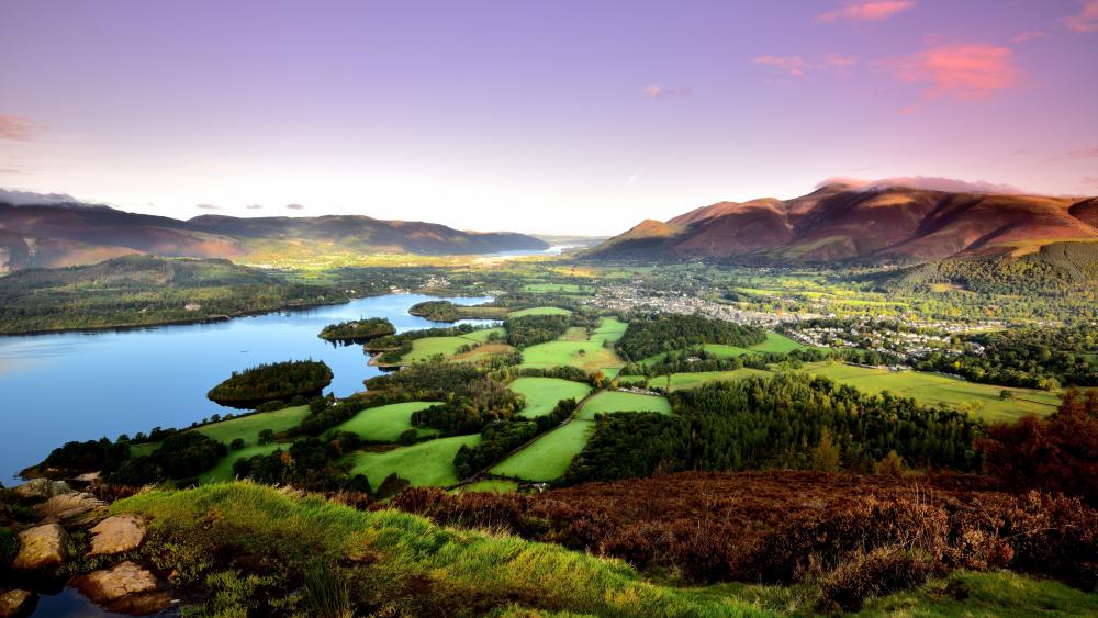 Derwent Water and Keswick in the distance wallpaper