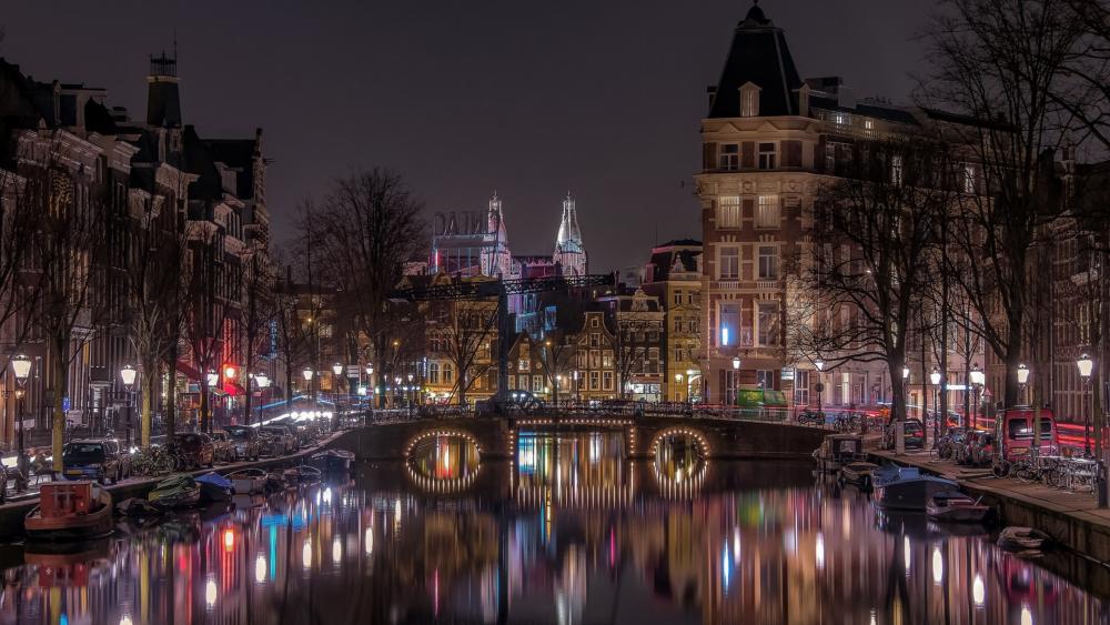 Amsterdam at night wallpaper