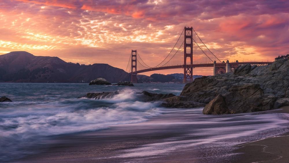Golden Gate Bridge in the sunset wallpaper