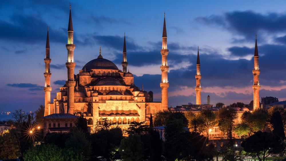 Sultan Ahmed Mosque at dawn wallpaper