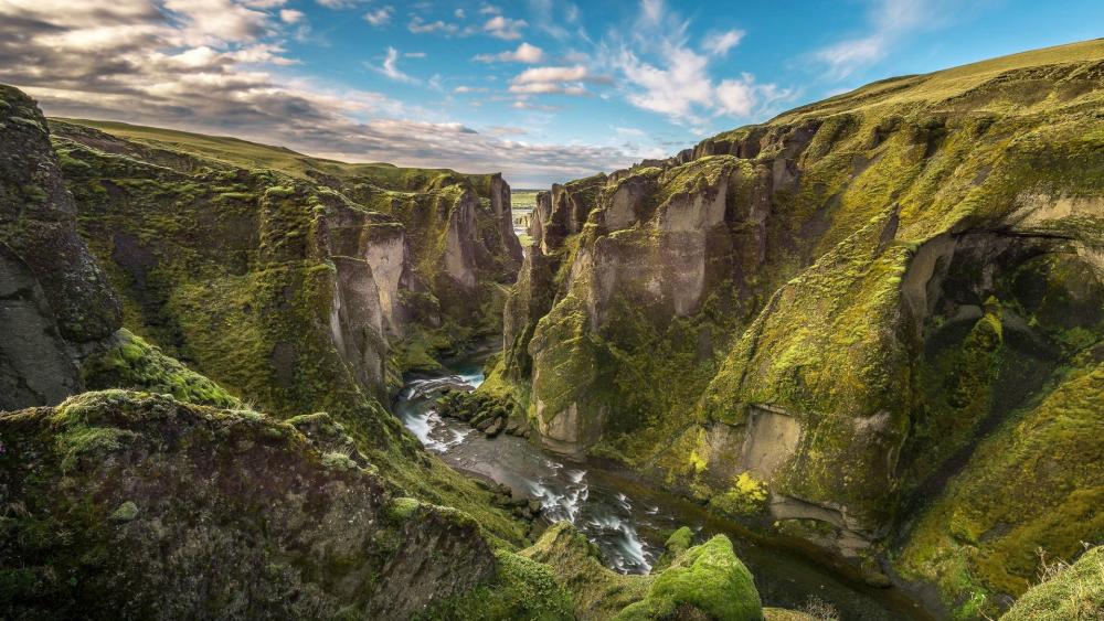 Fjadrargljufur Canyon at South Iceland wallpaper