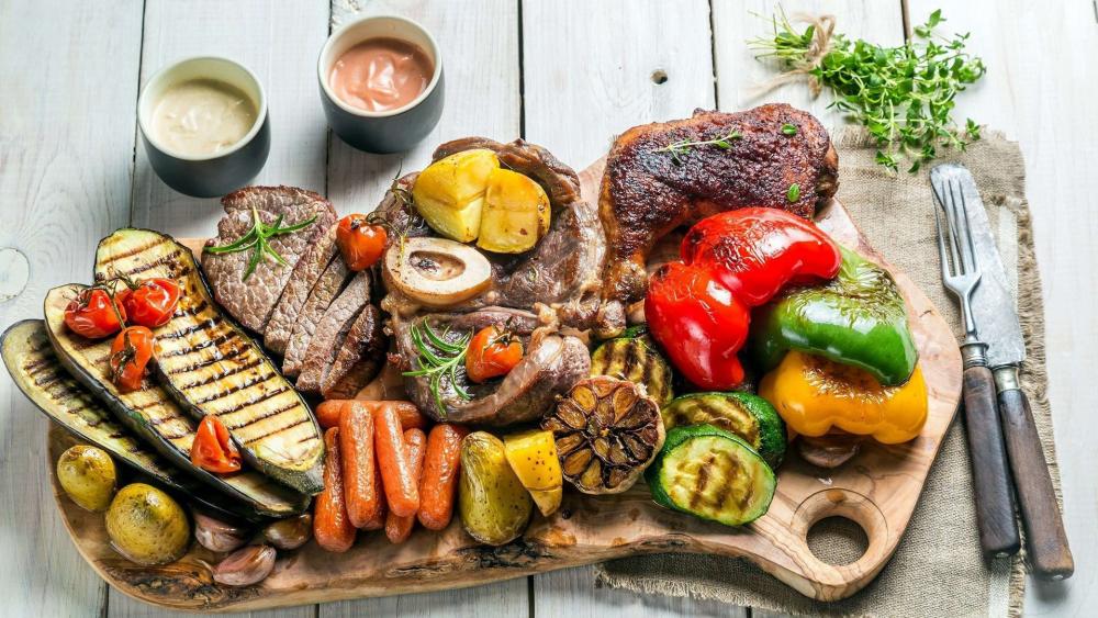 Grilled vegetables and meats wallpaper