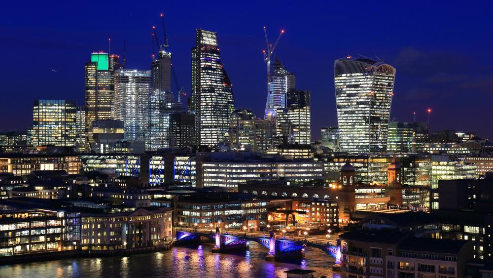 London's financial district at night wallpaper