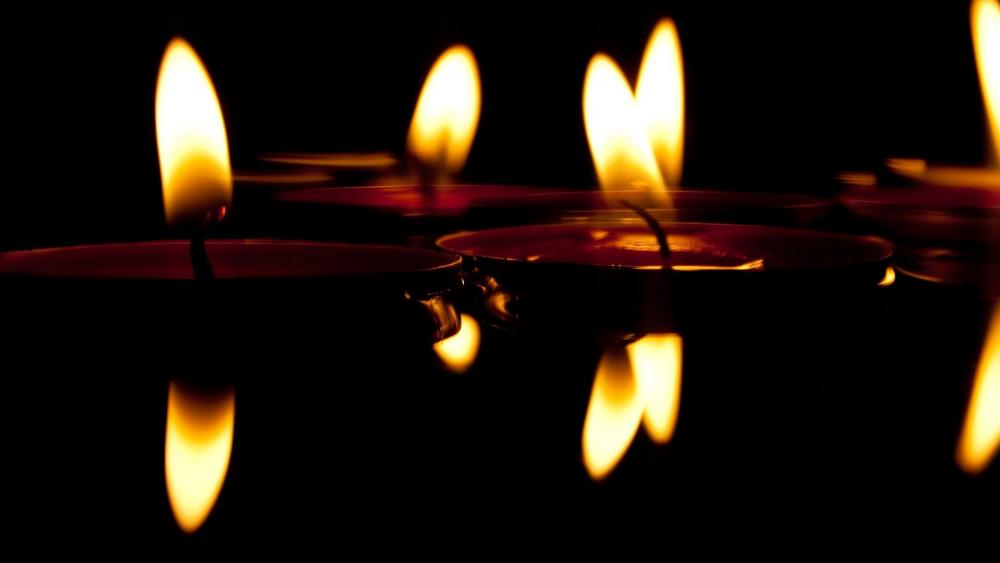Floating Candles wallpaper