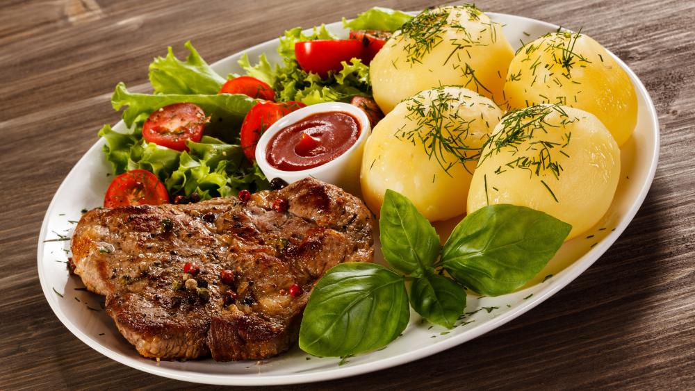 Beef steak with potato wallpaper