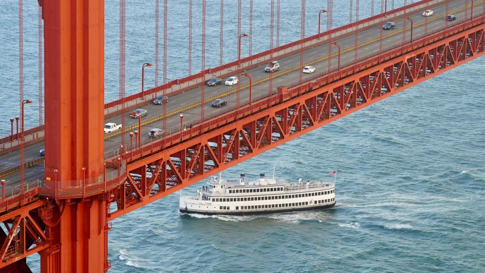 Ferry Under the Golden Gate Bridge wallpaper