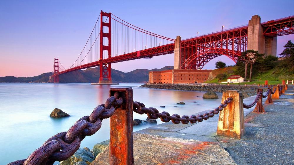 Golden Gate Bridge at Sunset Serenity wallpaper