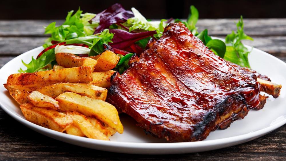 Spare ribs and French fries wallpaper