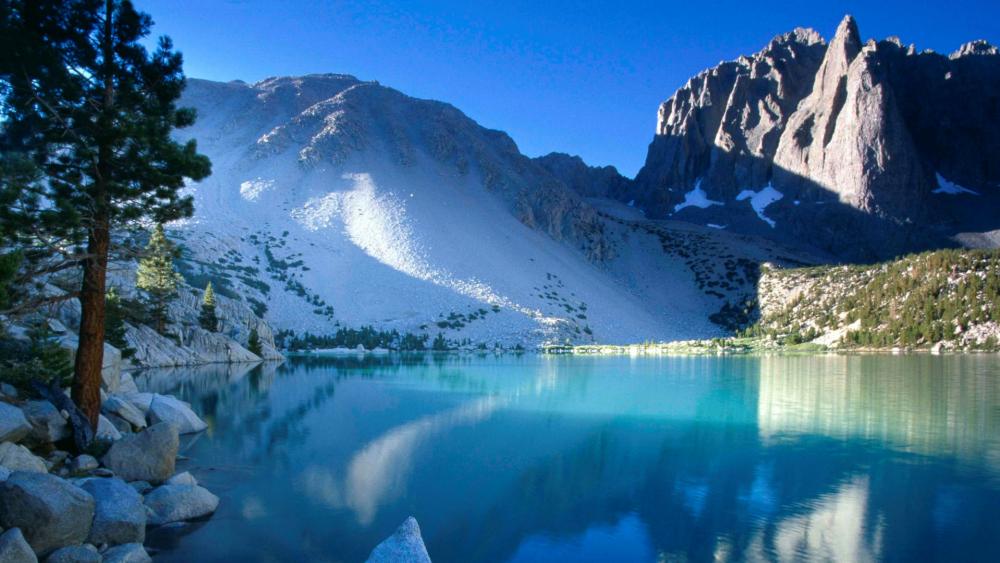 Second Lake and Temple Crag (Sierra Nevada) wallpaper