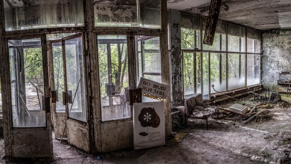 The abandoned city of Pripyat wallpaper