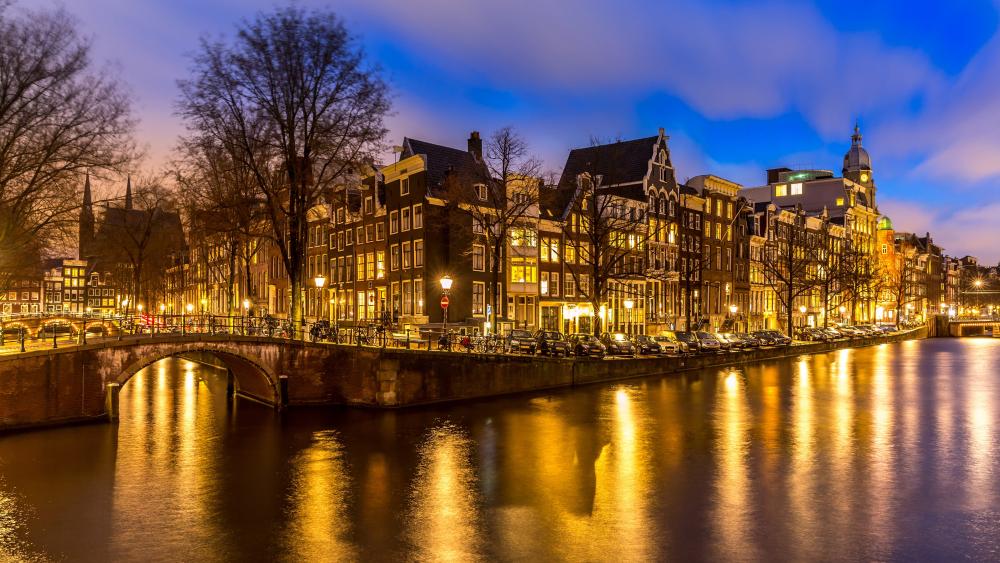 Canals of Amsterdam wallpaper
