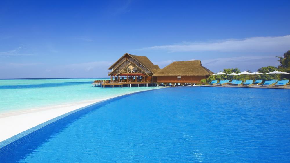 Seaside resort in Maldives wallpaper