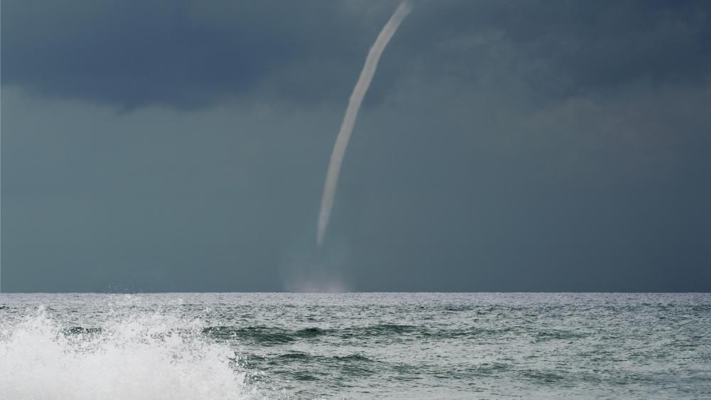 Waterspout off the Coast of Italy wallpaper