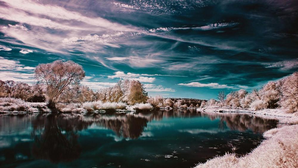 Hoary winter river reflection wallpaper