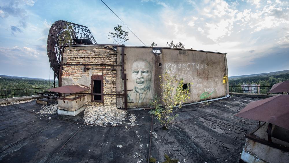 Abandoned place after the Chernobyl accident wallpaper