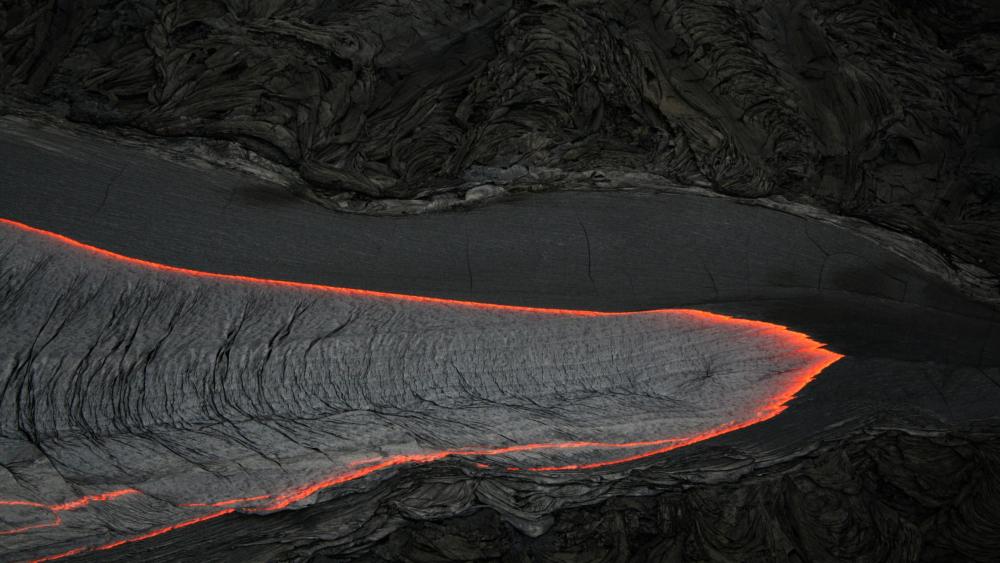 Pāhoehoe Lava Flow at The Big Island of Hawaii wallpaper