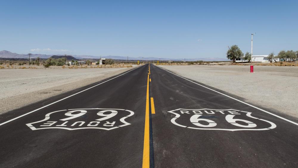 Historic Route 66 near Amboy, California wallpaper