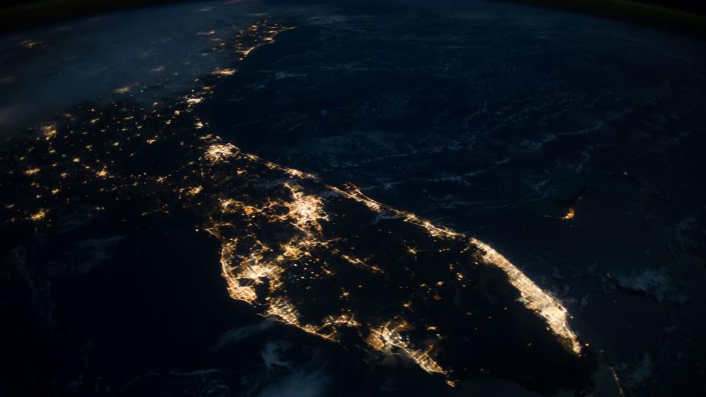 Florida Peninsula at night wallpaper