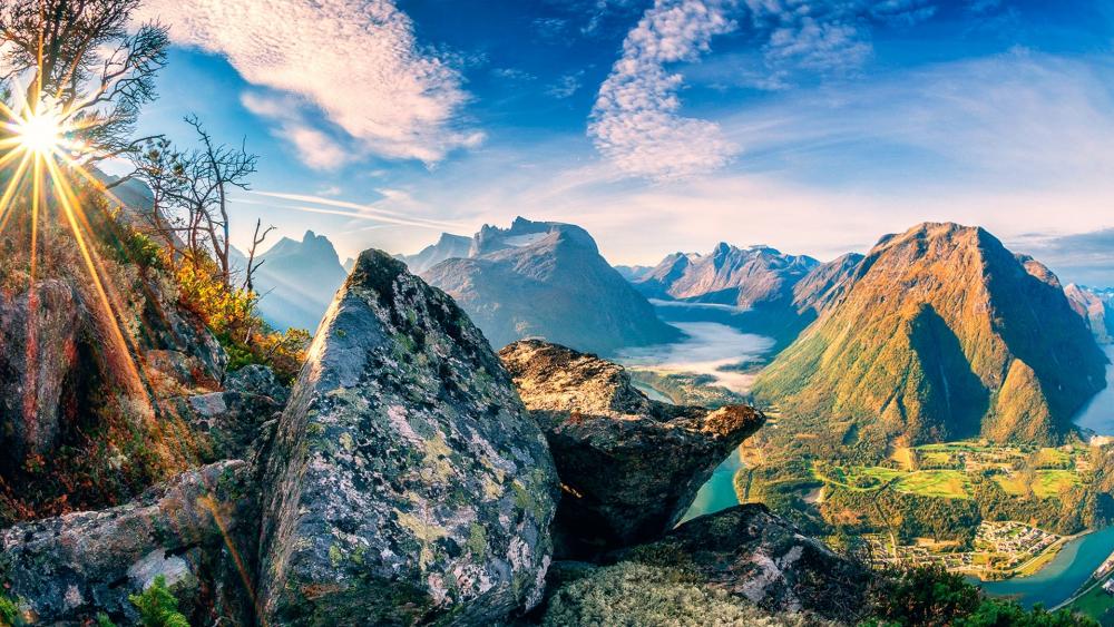 Majestic Mountain Sunrise wallpaper