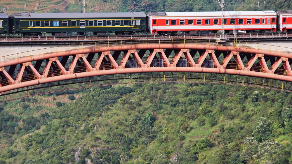 Train Crossing the Beipan River Shuibai Railway Bridge wallpaper