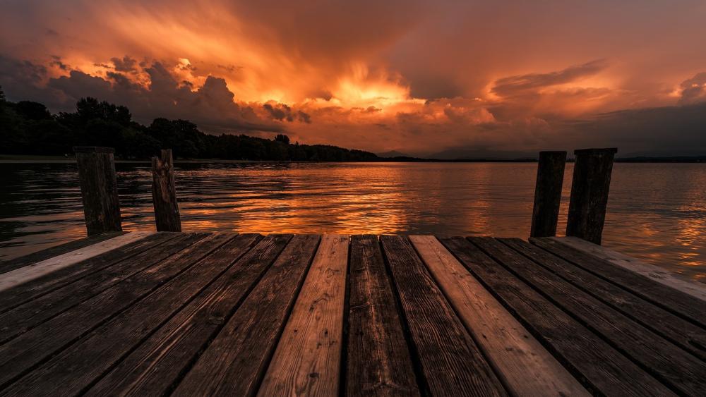 Sunset Serenity Over the Lake wallpaper