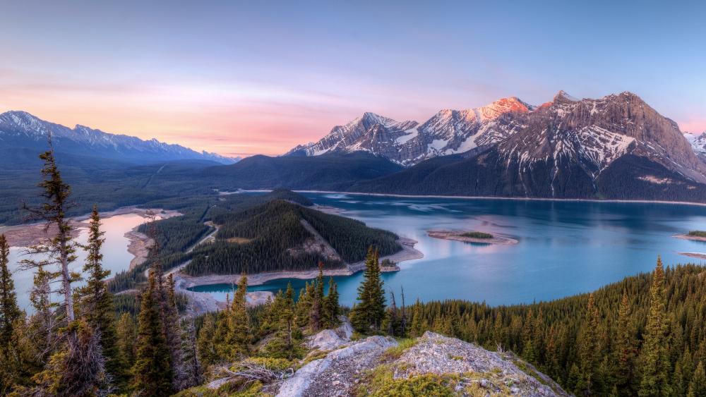 Upper Kananaskis Lake wallpaper