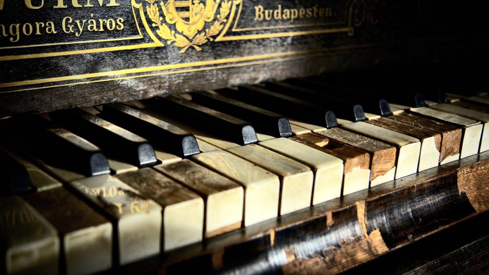 Old piano from Budapest wallpaper