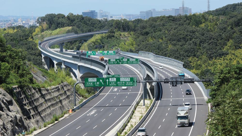 Shin-Tomei Expressway in Toyota, Aichi, Japan wallpaper