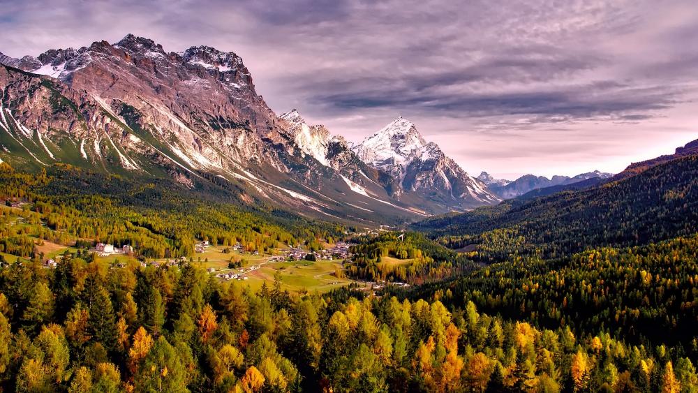 Majestic Mountain View Amidst Autumn Colors wallpaper