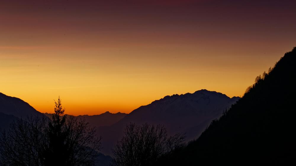 Sunset in Valtellina wallpaper