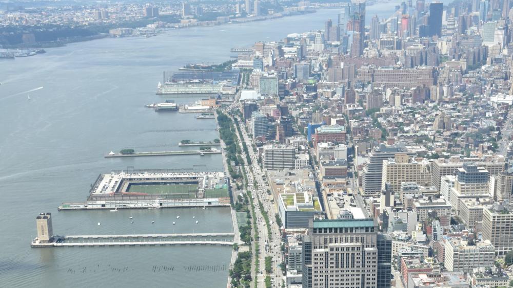 New York City's West Side Highway Viewed from One World Trade Center wallpaper