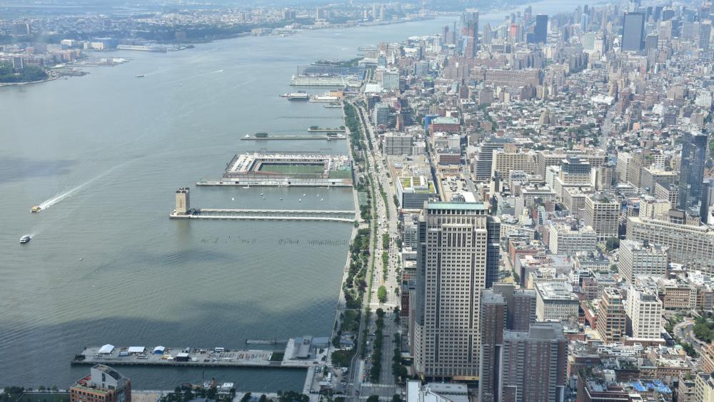 West Side Highway from One World Trade Center wallpaper