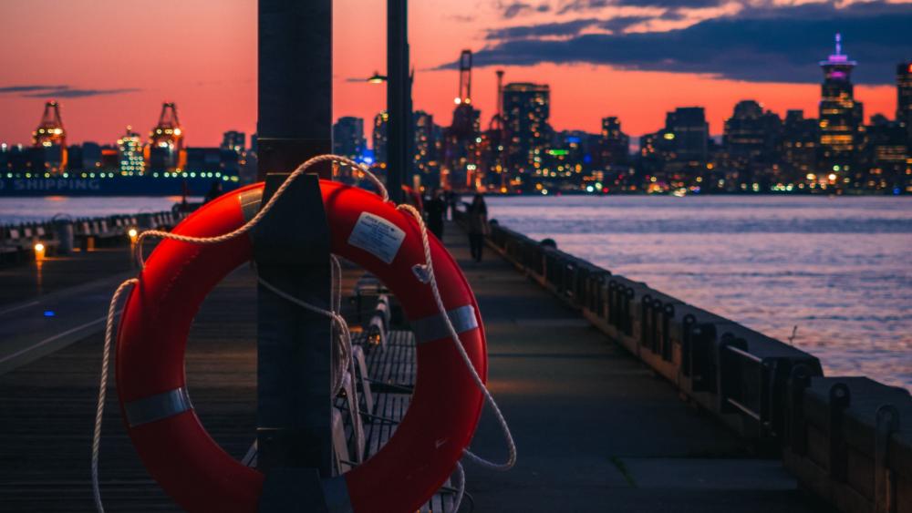 Vibrant Cityscape at Dusk wallpaper