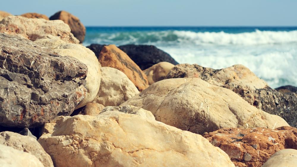 Coastal Serenity Captured in Stone wallpaper