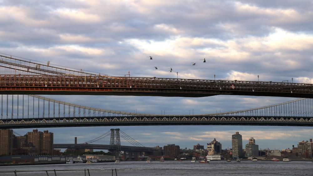 Bridge Spans over the East River wallpaper