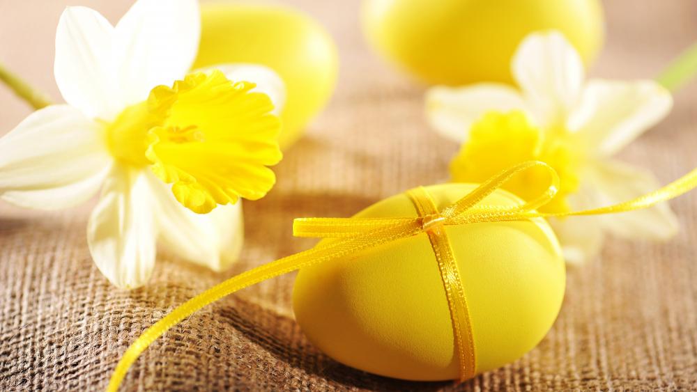 Yellow Easter egg wallpaper