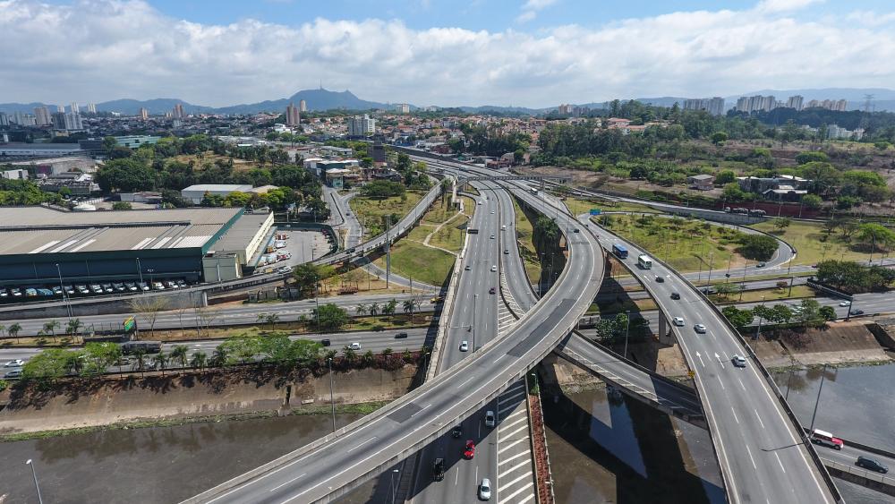 Bridge Over Marginal Tietê in São Paulo wallpaper
