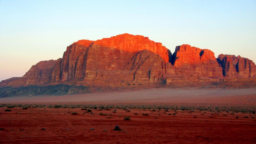 Majestic Desert Landscape at Dawn wallpaper