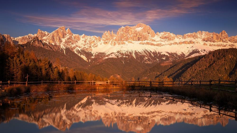 Majestic Mountain Reflections at Dawn wallpaper