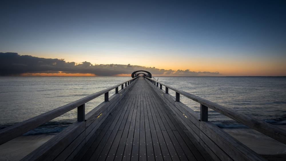 Serene Pier at Sunset wallpaper