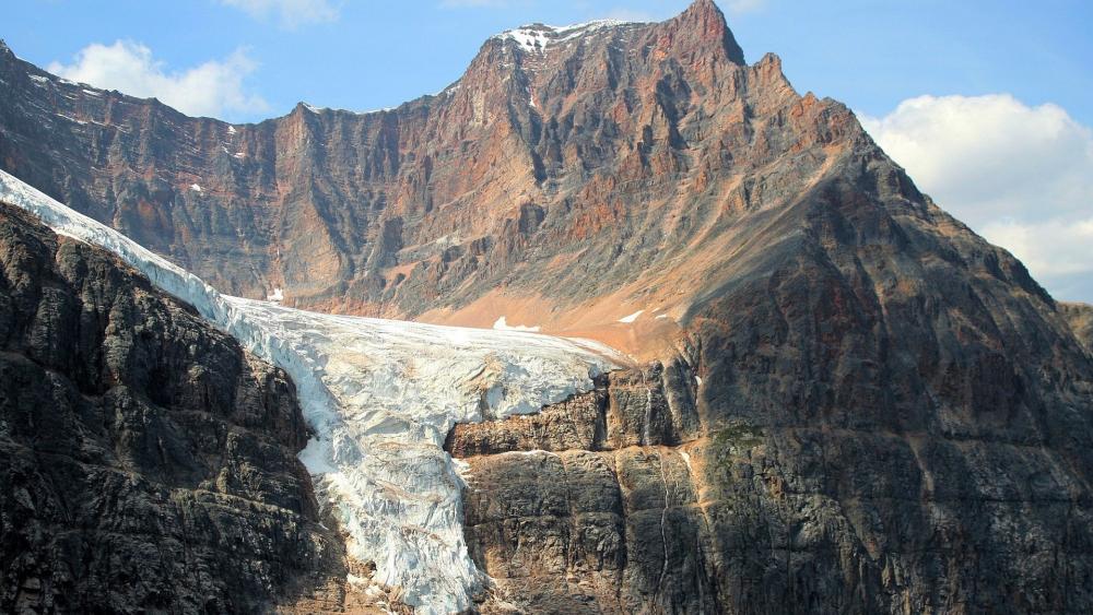Majestic Mountain and Glacier wallpaper
