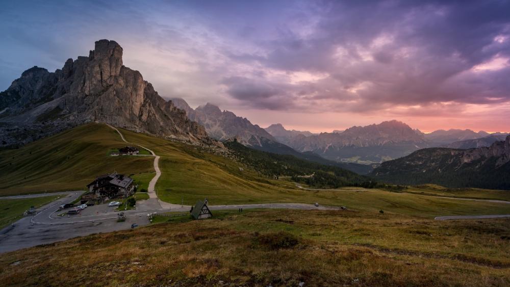 Majestic Mountain Landscape at Dusk wallpaper