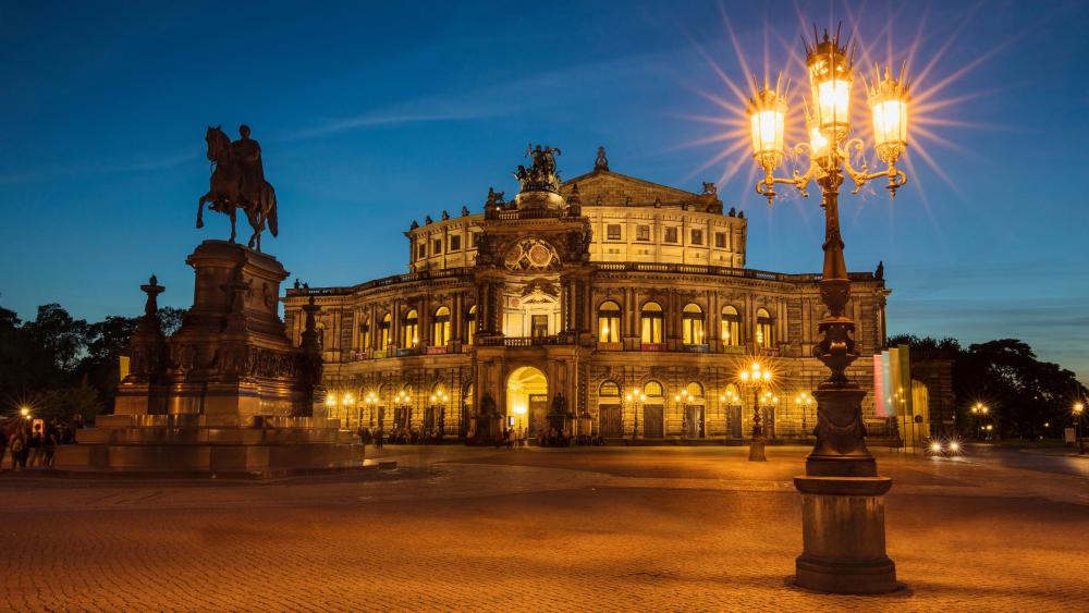 Stunning Night Scene of Historic City Building wallpaper