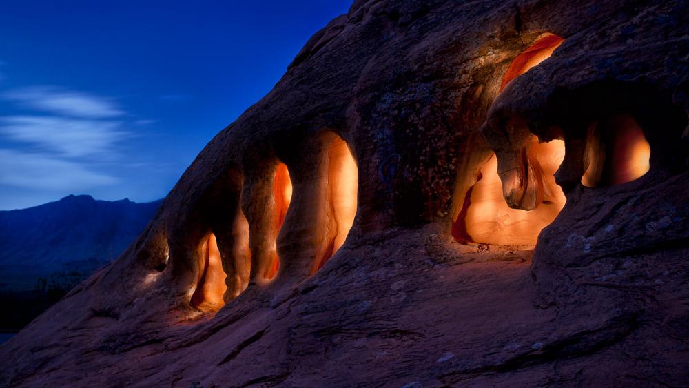 Enchanting Rock Formations at Dusk wallpaper