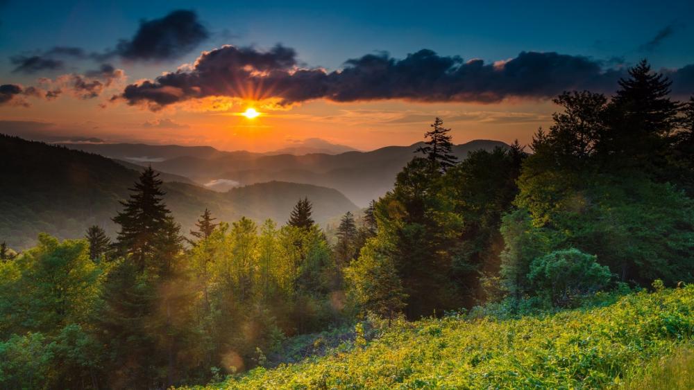 Serene Mountain Sunset View wallpaper
