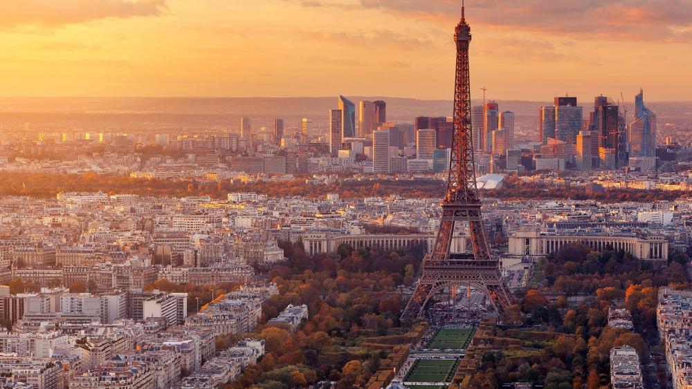 Paris Skyline at Dusk wallpaper