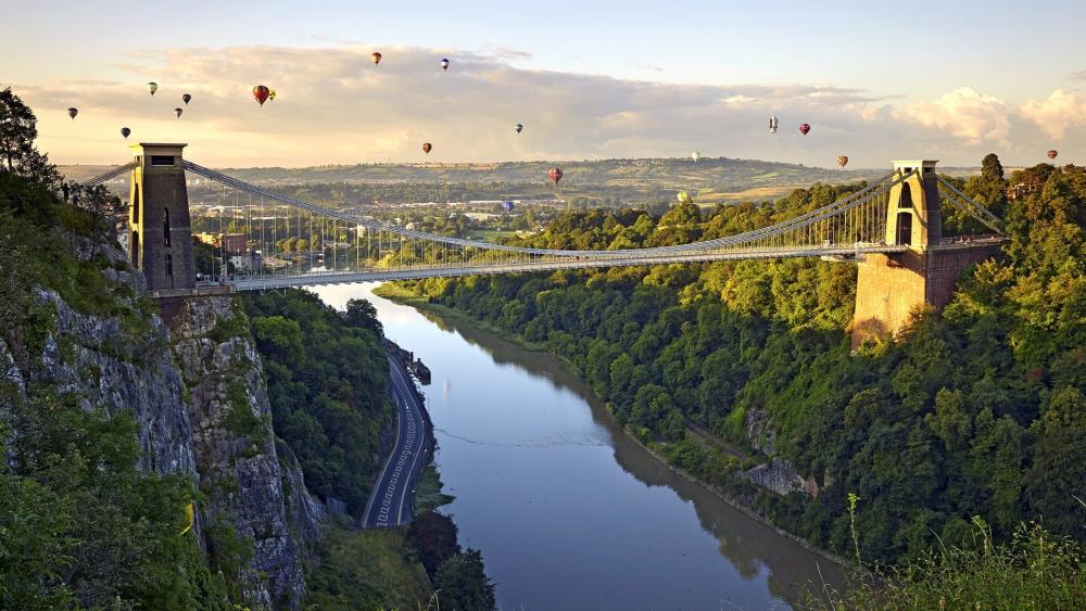 Breathtaking Hot Air Balloons Over Bristol Valley wallpaper