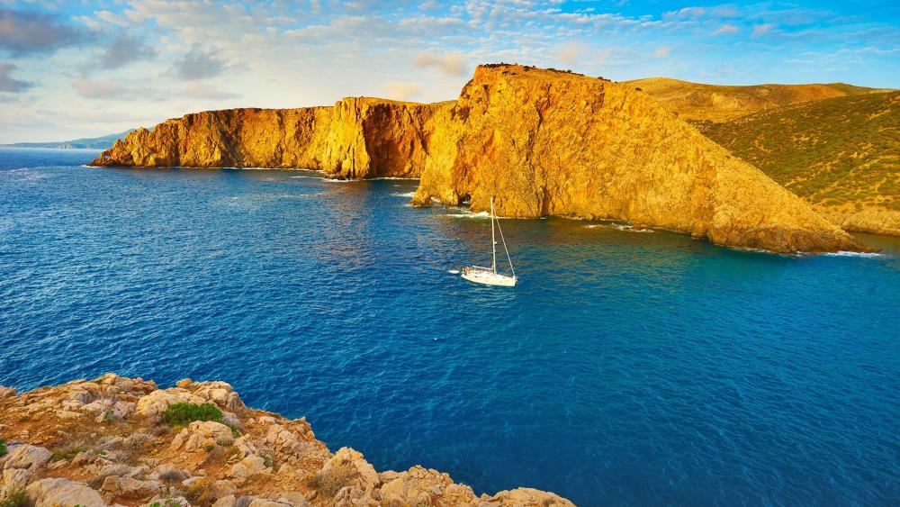Serene Coastal Beauty at Sunset wallpaper