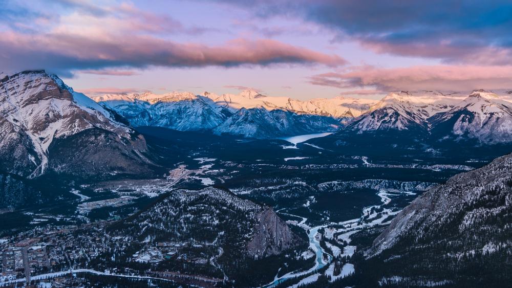Majestic Mountain Landscape at Sunset wallpaper