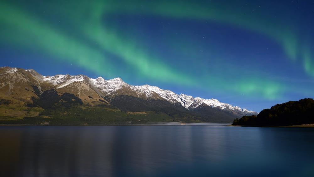 Southern Lights in New Zealand wallpaper